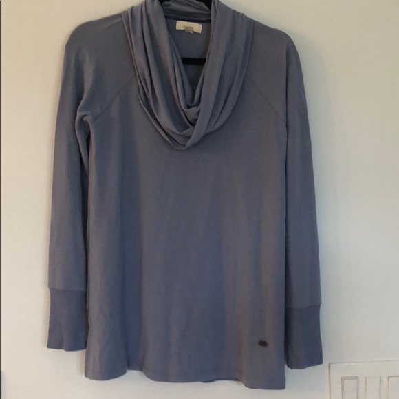 Capio Tops - Turtle neck baby blue long sleeve top